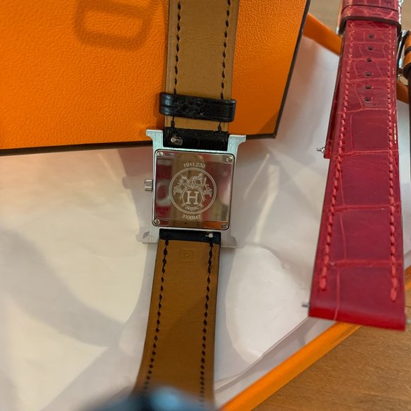 Hermes 21mm Heure H Alligator Diamond Watch - Picture 4 of 4